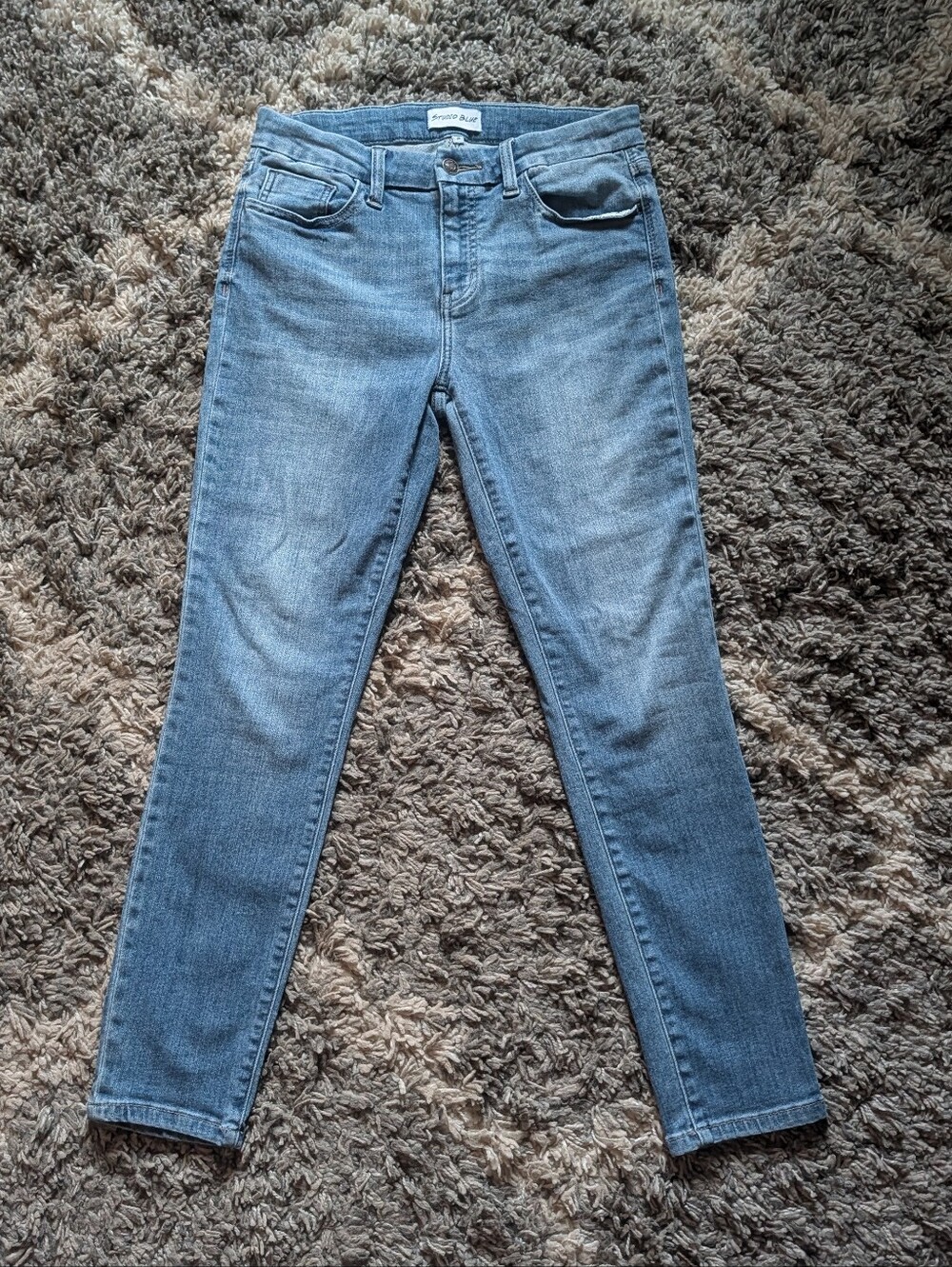 Studio Blue Light Wash Women’s Skinny Jeans Size 28